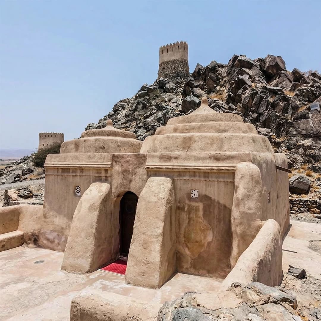 Al Bidya Mosque historic mud-brick mosque and archaeological landmark in Fujairah