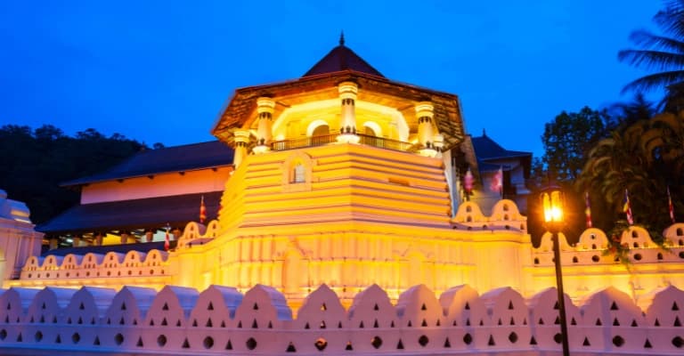 Sri Lanka tourism infrastructure featuring quality hotels, transport networks, and professional travel services