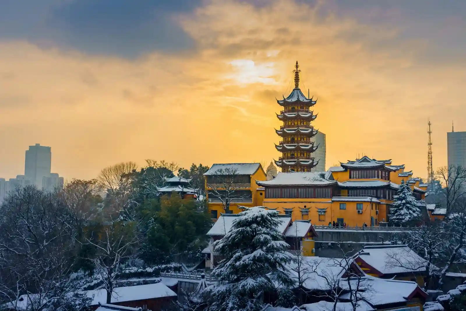 Scenic China landscape featuring natural beauty and seasonal travel destinations