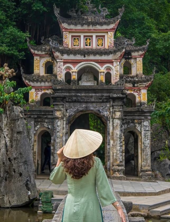 Vietnam travel services featuring leisure holidays, guided tours, cultural experiences, and destination management solutions