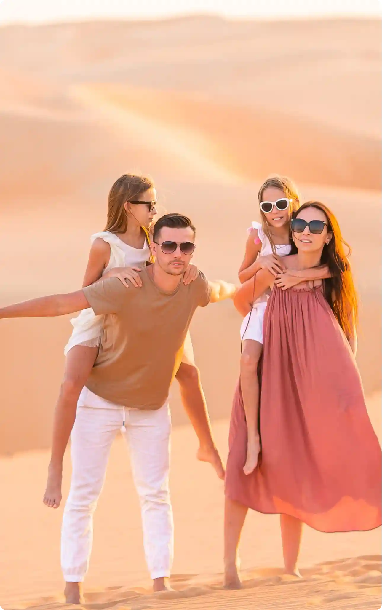 Luxury leisure travel experiences in UAE with curated itineraries, hotels, and guided tours